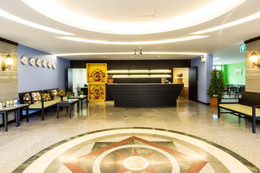全合一套房酒店 曼谷 外观 照片