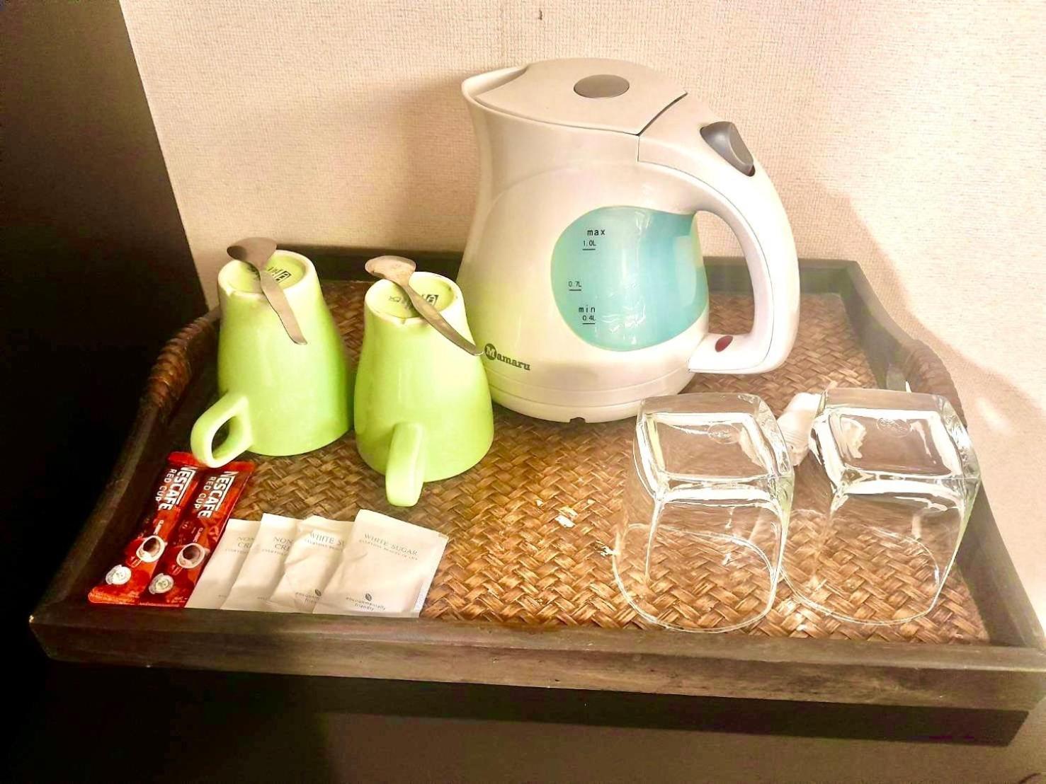 全合一套房酒店 曼谷 外观 照片