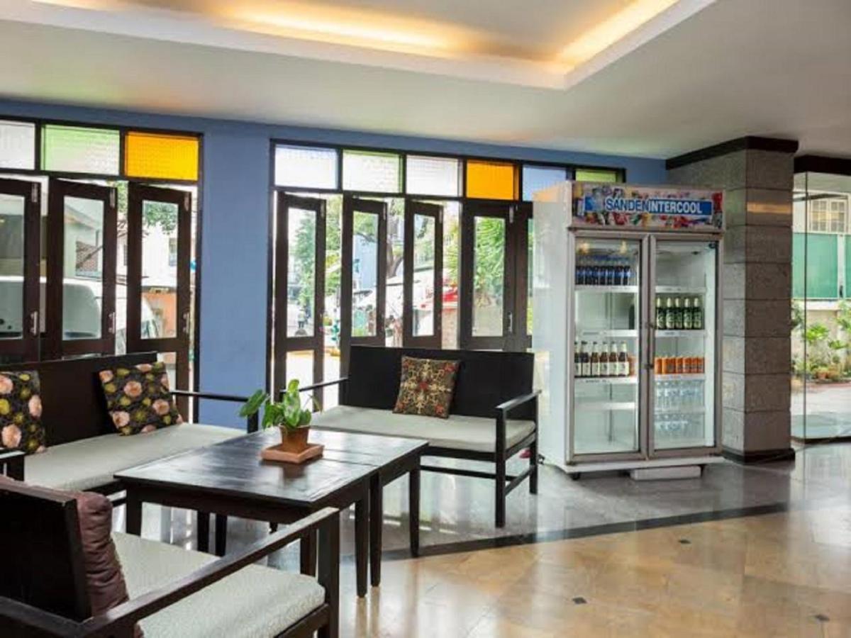全合一套房酒店 曼谷 外观 照片